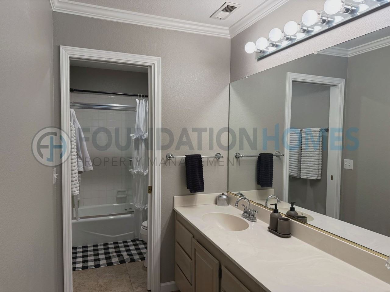 38 Bridle Path Ln - Photo 5 of 14