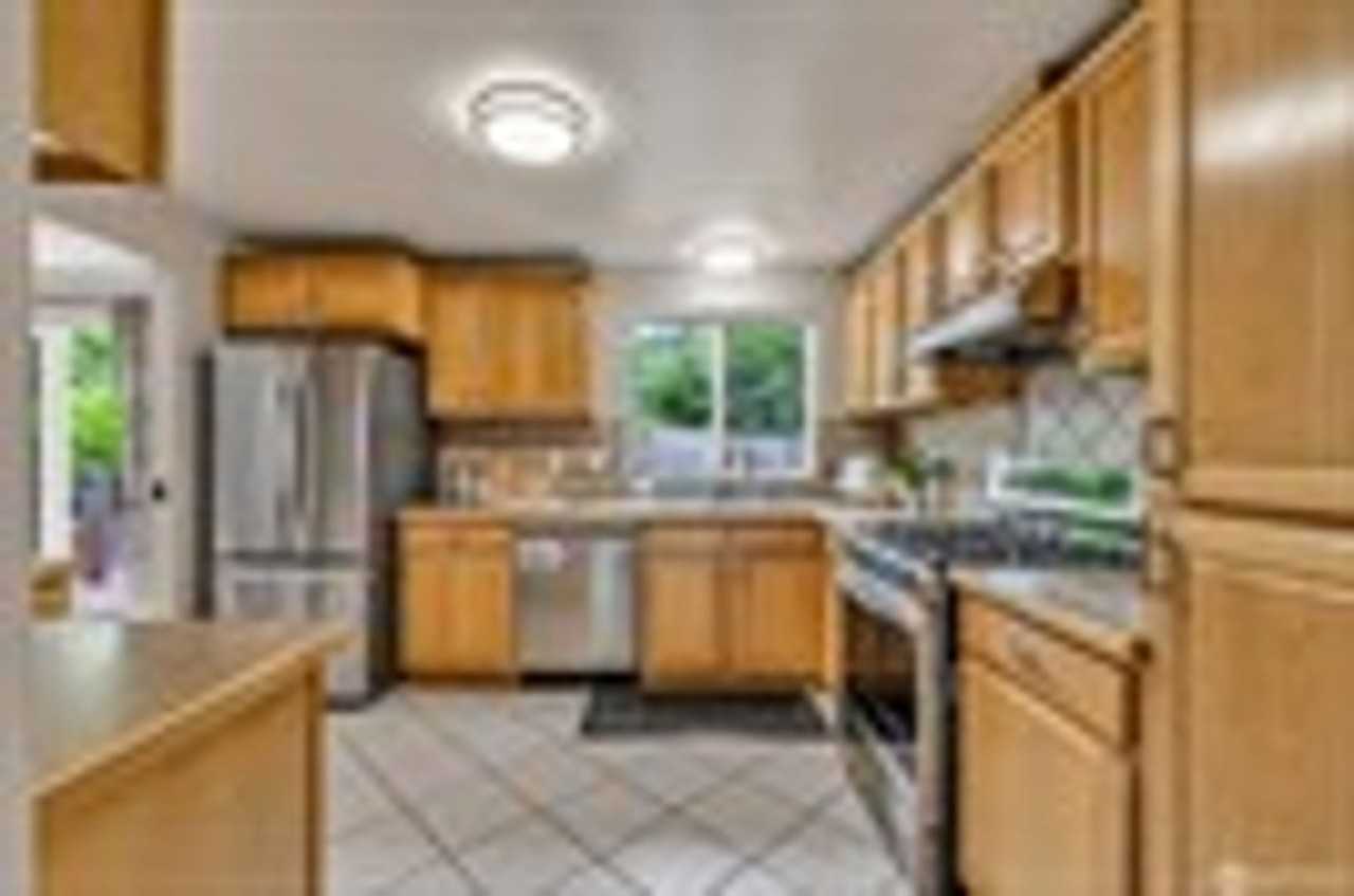 14638 124th Pl Ne - Photo 7 of 27
