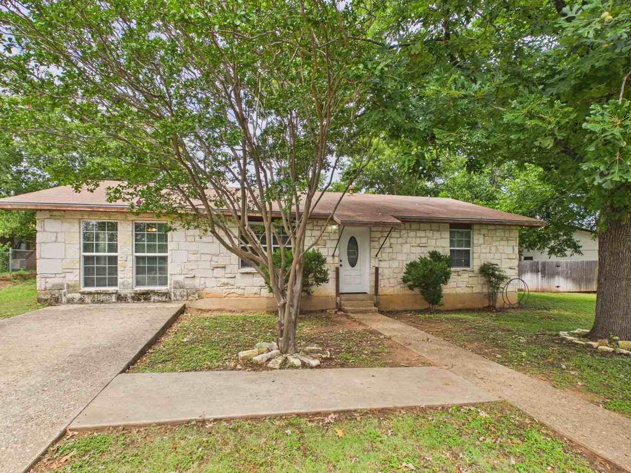 328 Glenmoor Dr - Photo 2 of 24