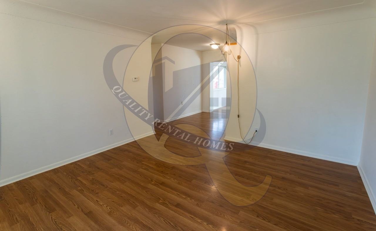4380 Old Colony Dr - Photo 3 of 27