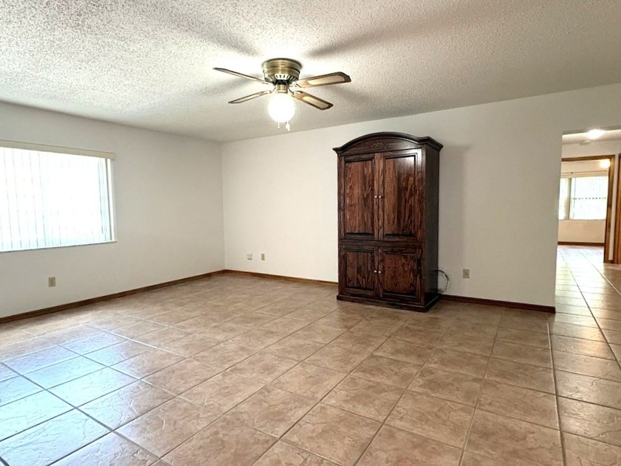 910 Big Tree Rd #4-2 - Photo 4 of 16