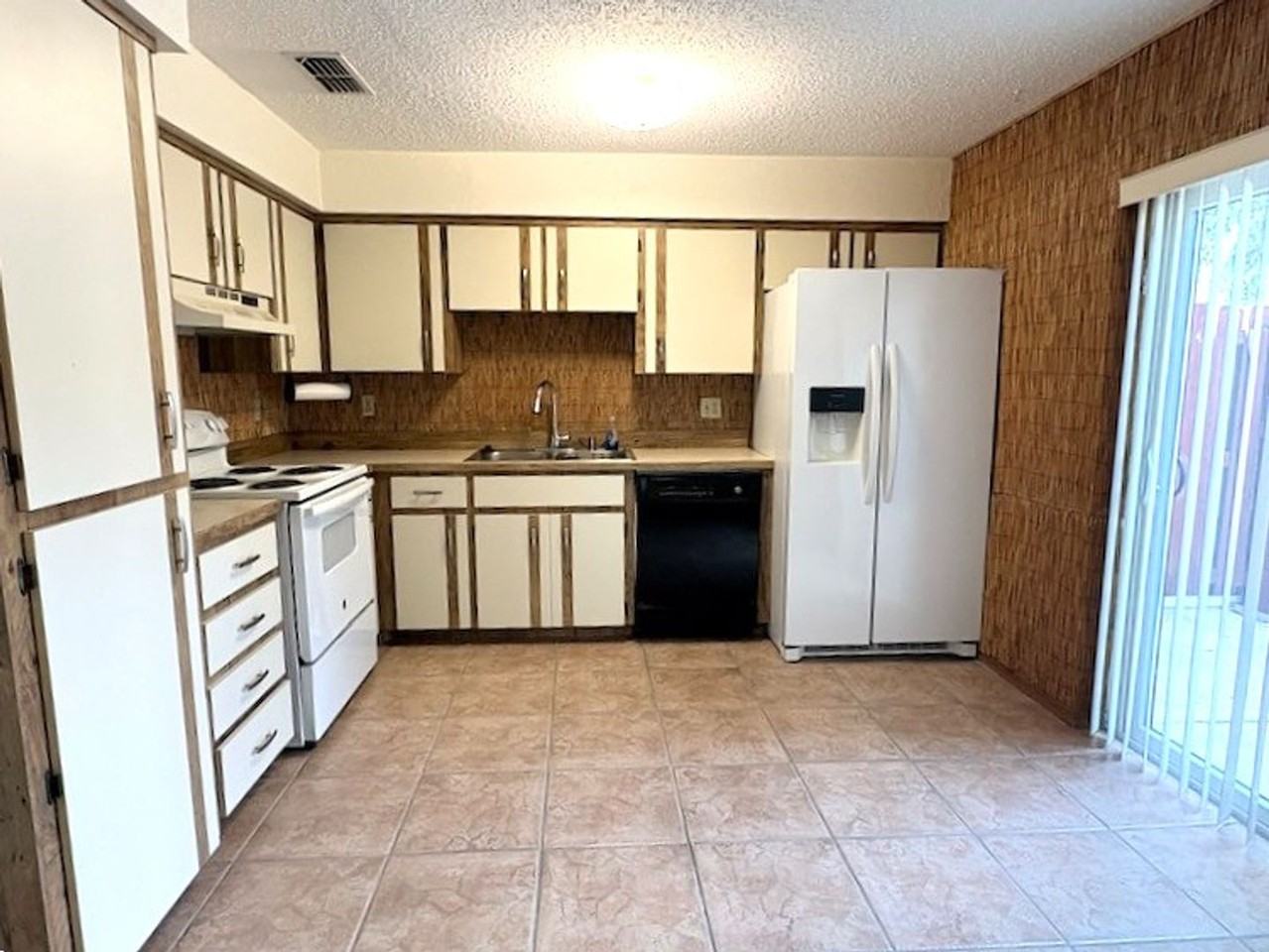 910 Big Tree Rd #4-2 - Photo 6 of 16