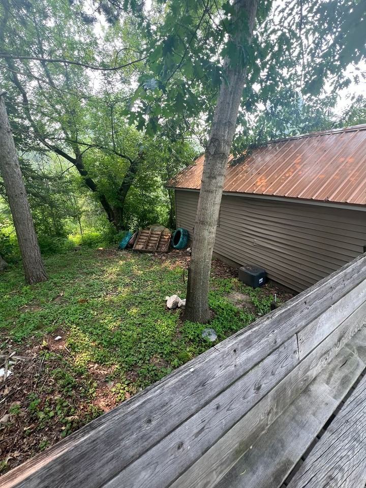 209 Pine St - Photo 6 of 29