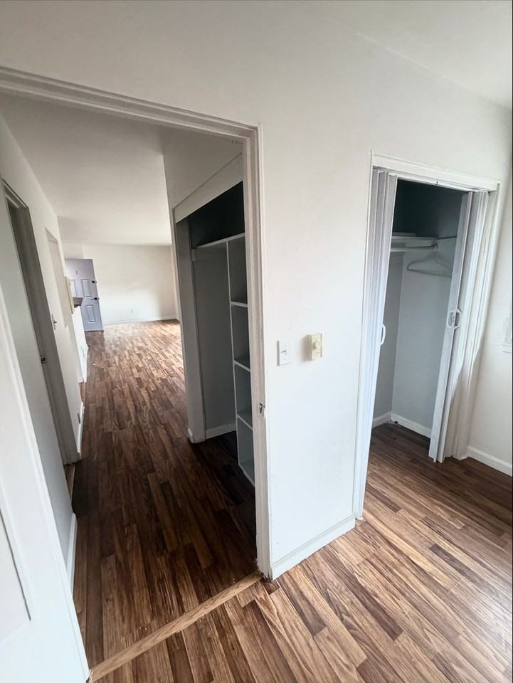 5222 Rainier Ave S - Photo 5 of 16