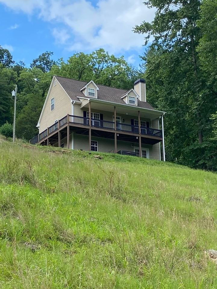 210 Triple Fork Rd - Photo 2 of 23