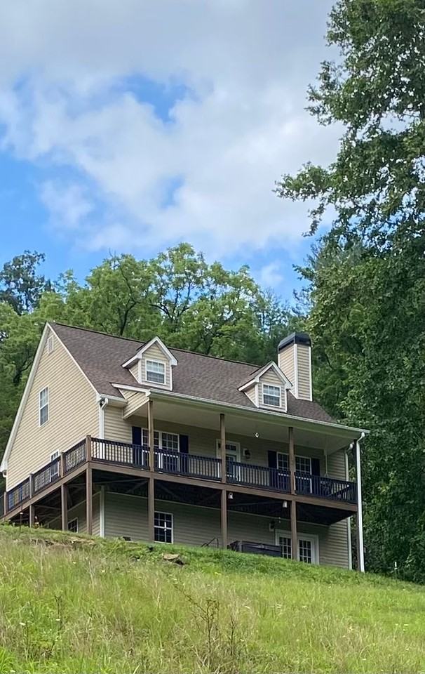 210 Triple Fork Rd - Photo 3 of 23