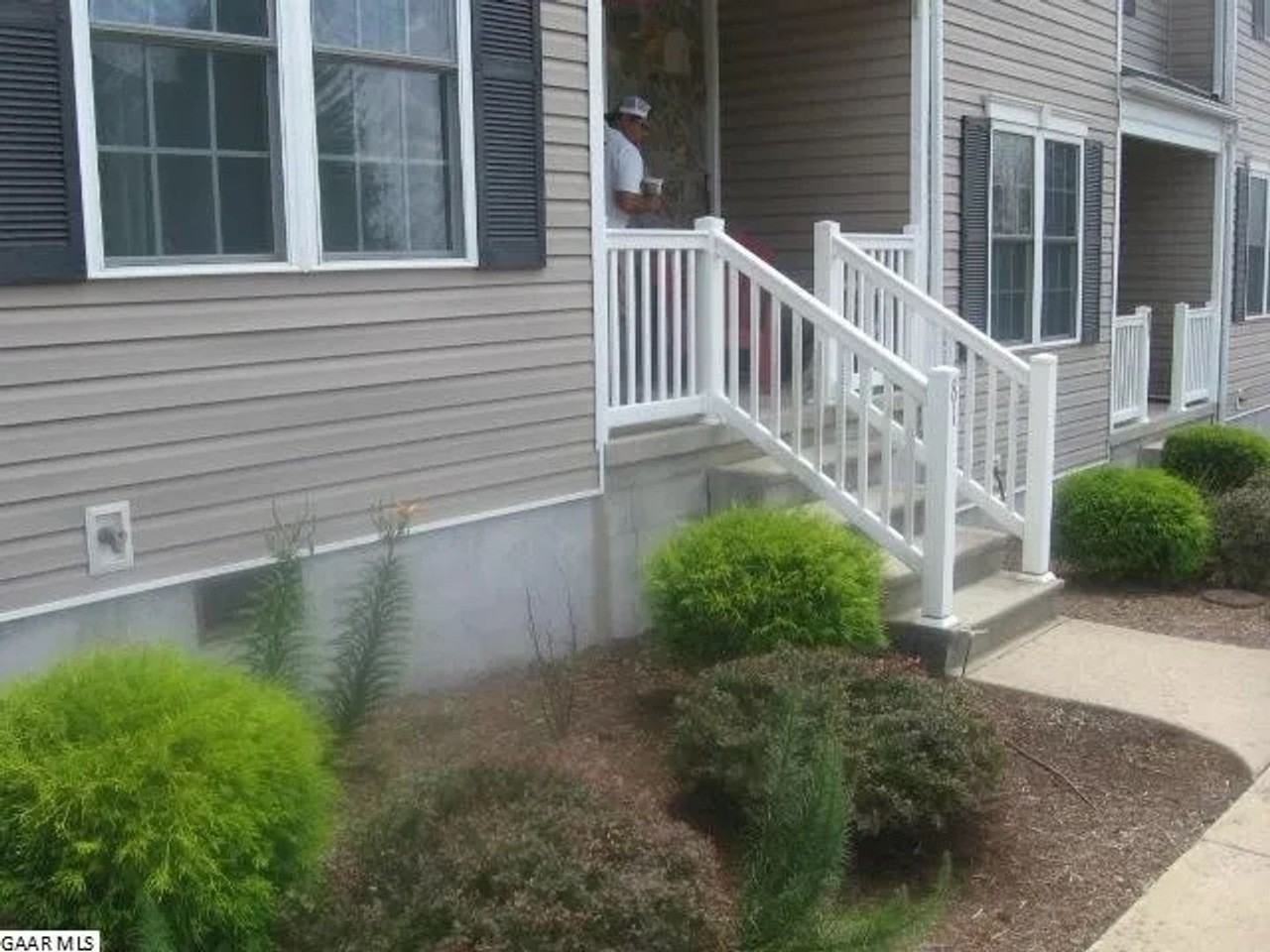 81 Pinnacle Ln - Photo 4 of 7