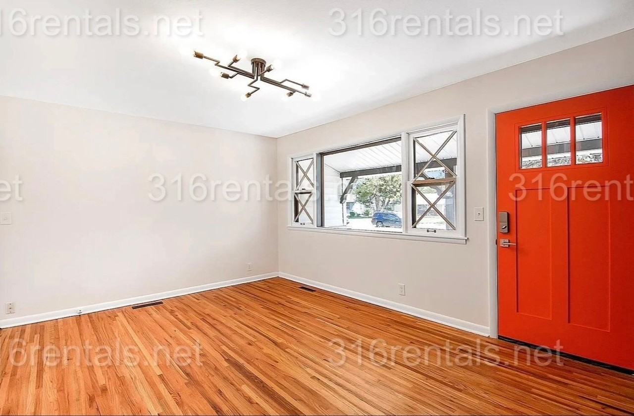 1239 N Cramer St - Photo 3 of 34