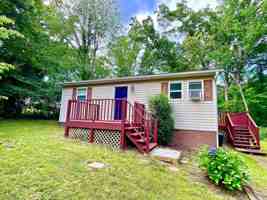 featured image of 27 Sumter St