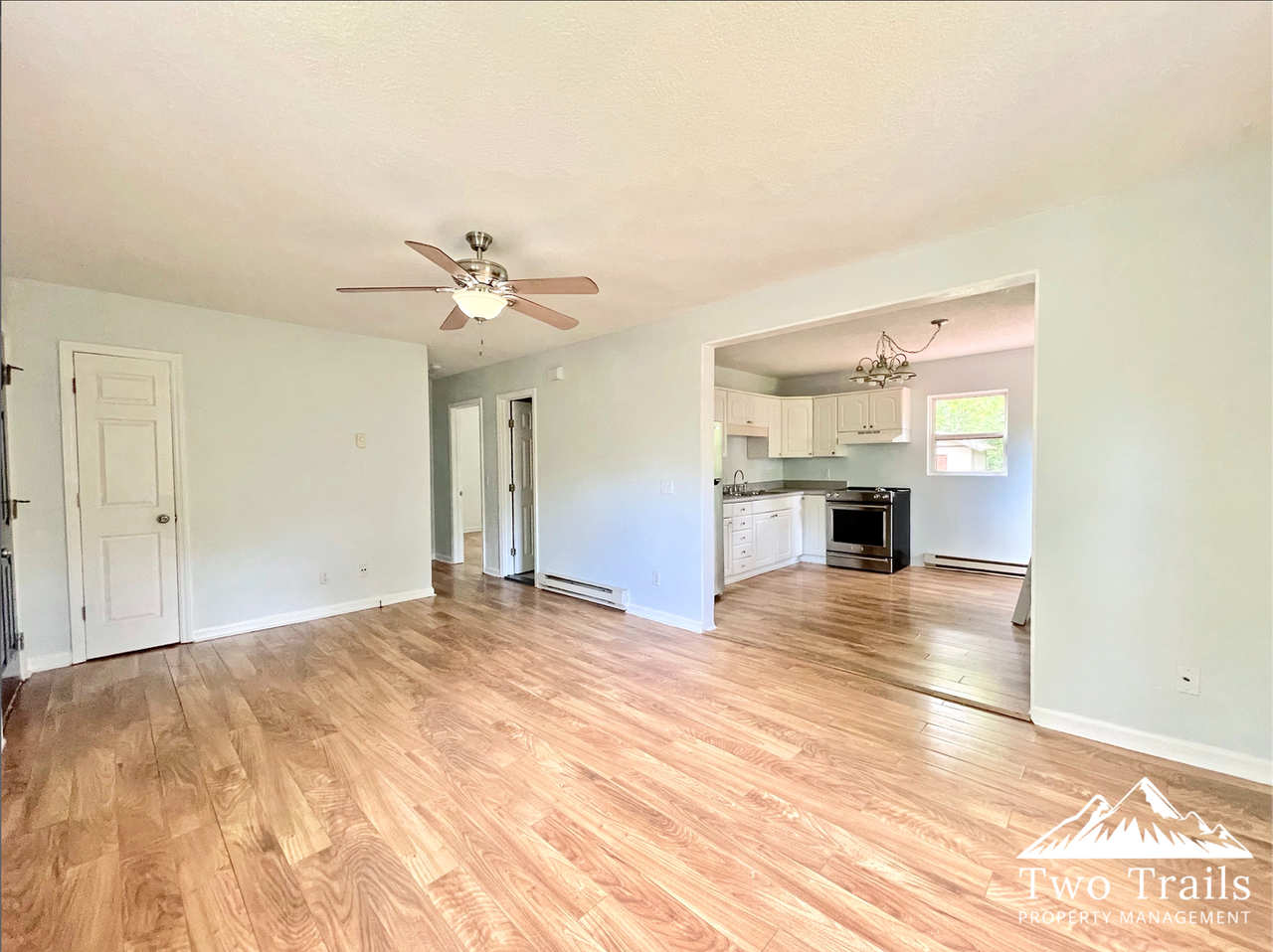 27 Sumter St - Photo 5 of 12