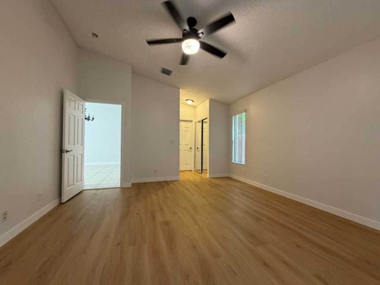 3386 Treasure Ln - Photo 4 of 13
