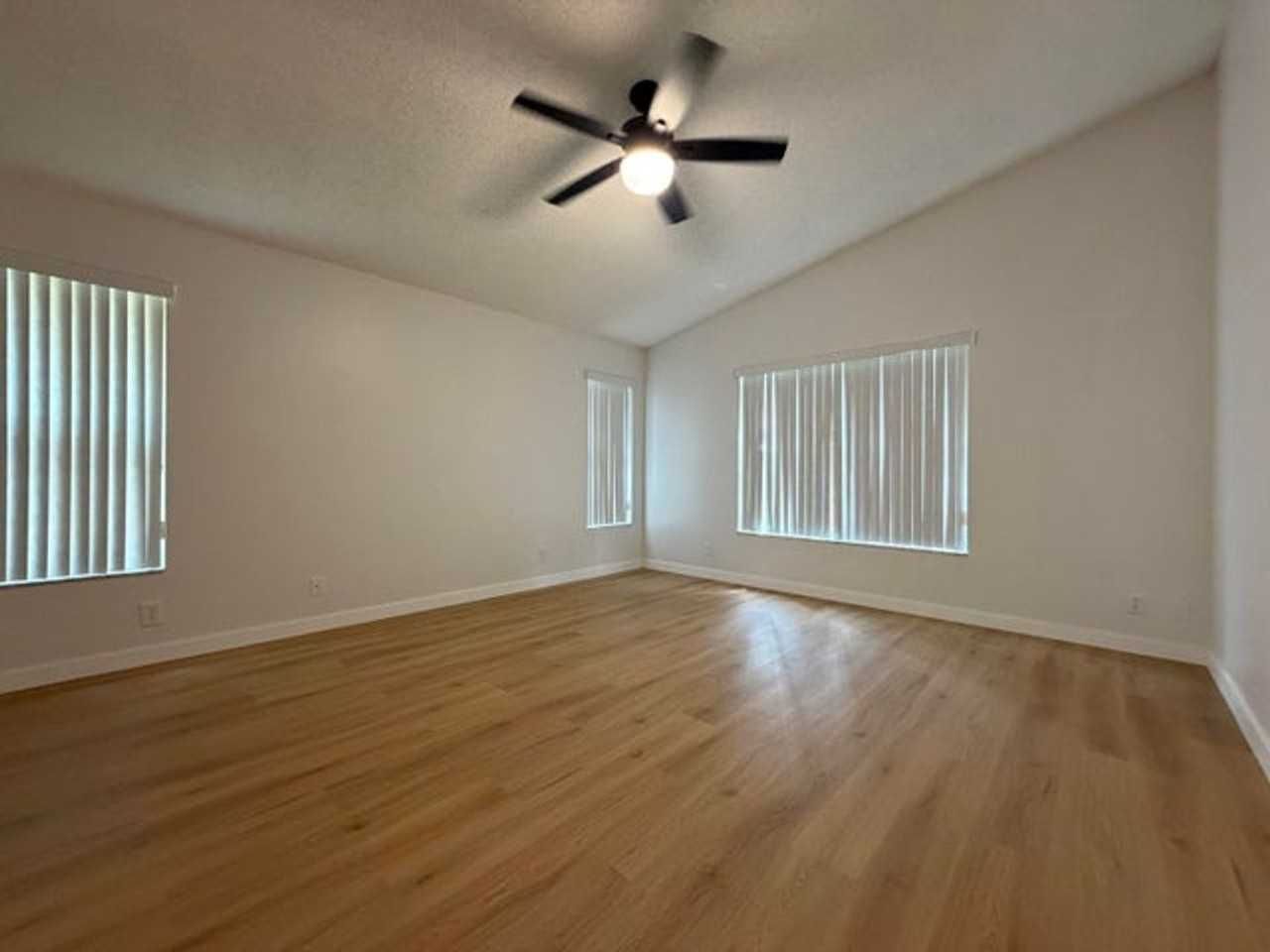 3386 Treasure Ln - Photo 5 of 13