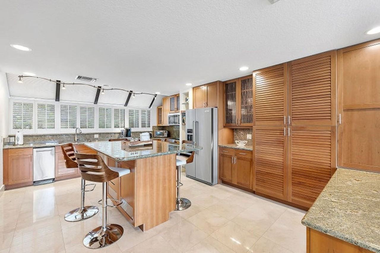 40 Port Side Dr