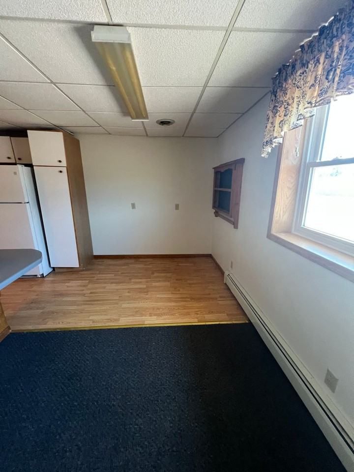206 S Pacific St - Photo 4 of 31