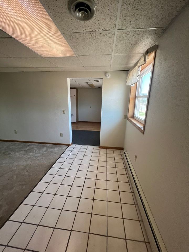206 S Pacific St - Photo 6 of 31