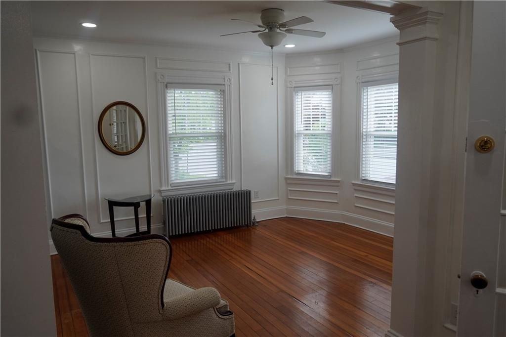 1358 Narragansett Blvd - Photo 4 of 39