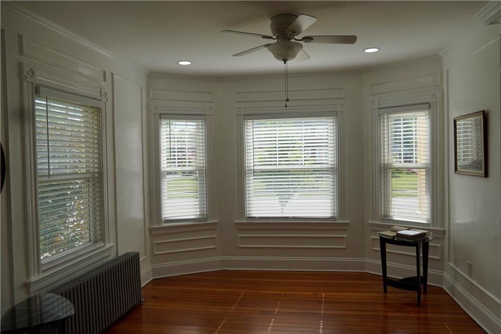 1358 Narragansett Blvd - Photo 6 of 39