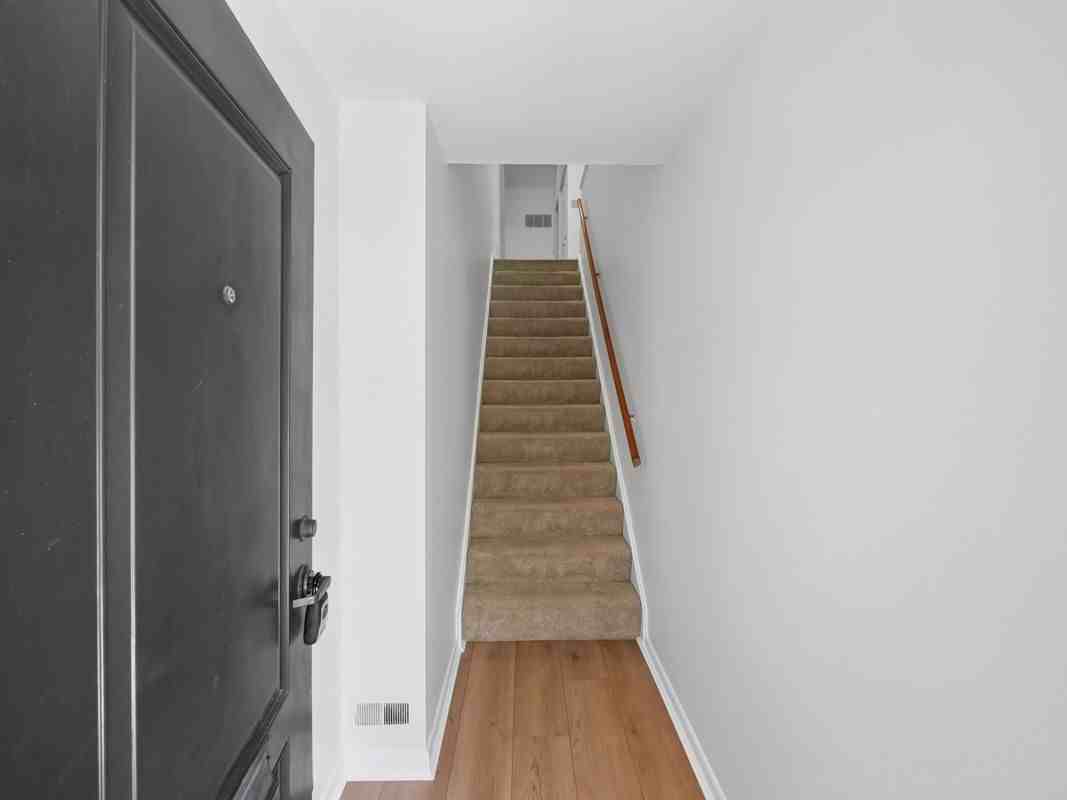 2332 Dana Ave - Photo 5 of 34
