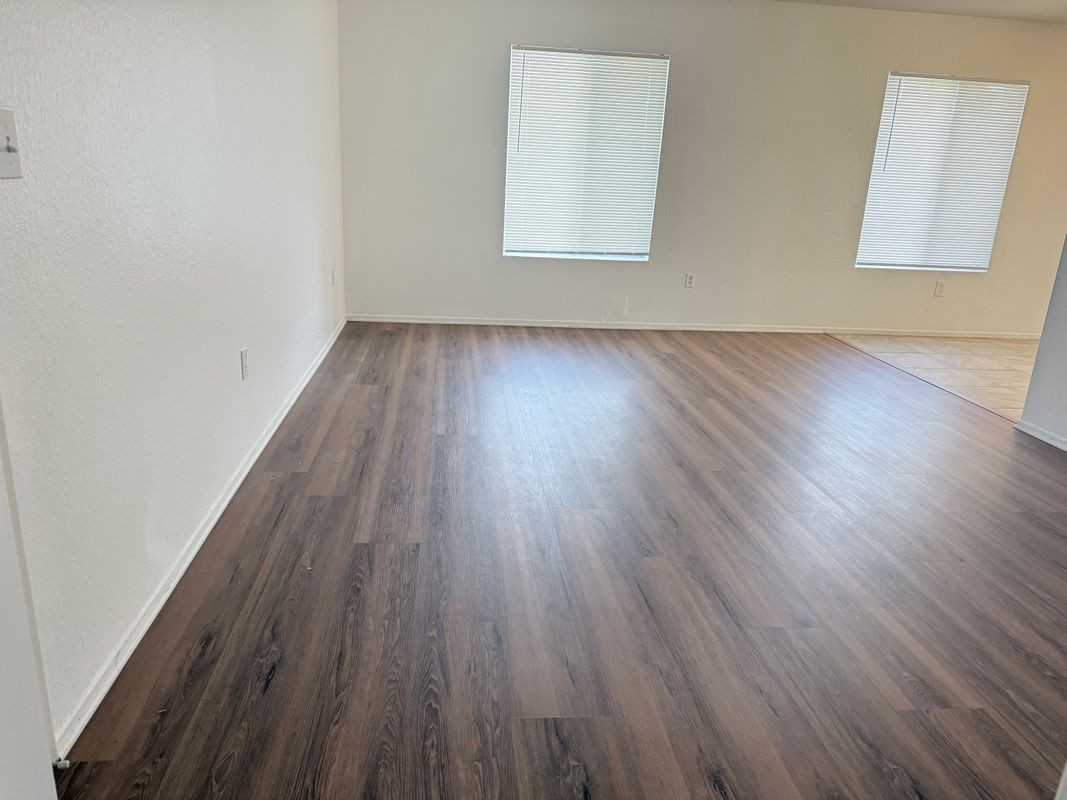 302 E Blueridge Ave - Photo 3 of 16