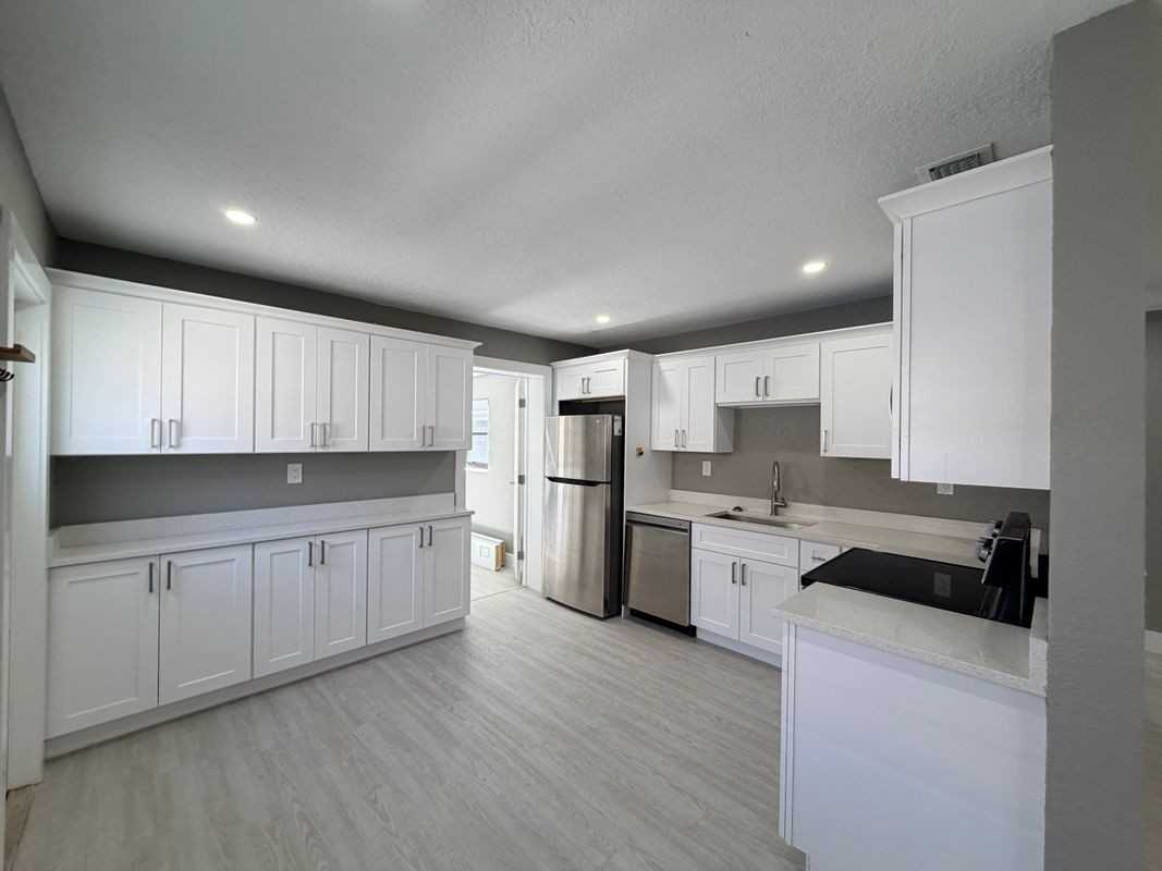 827 Franklin Rd - Photo 3 of 3