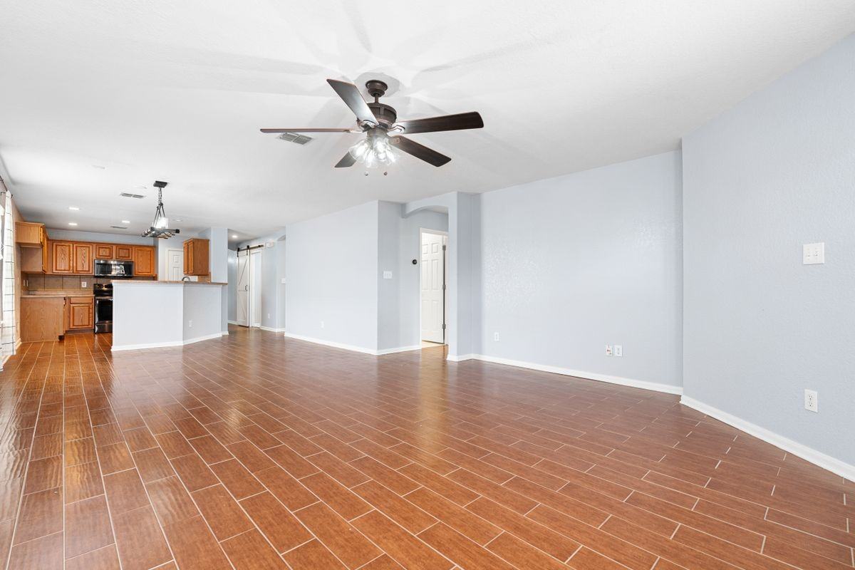 265 Arcadia Pl - Photo 5 of 16