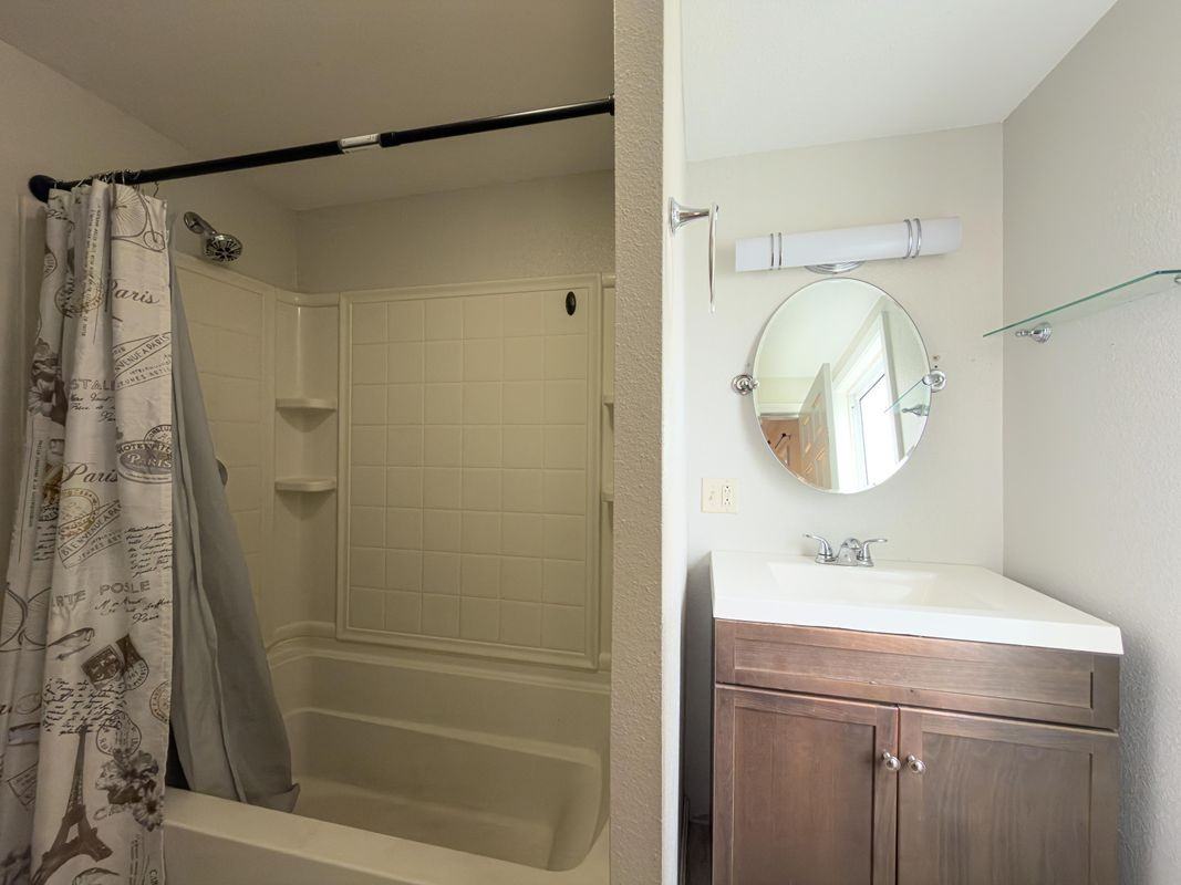 31 Saranac St ## 33 - Photo 6 of 16