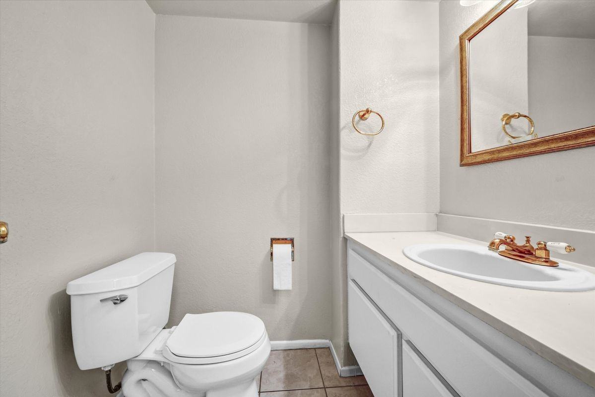 5598 E Vista Del Rio - Photo 3 of 34