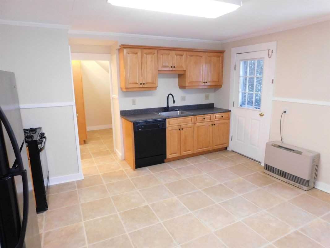 91 Bayview St ##3 - Photo 4 of 15