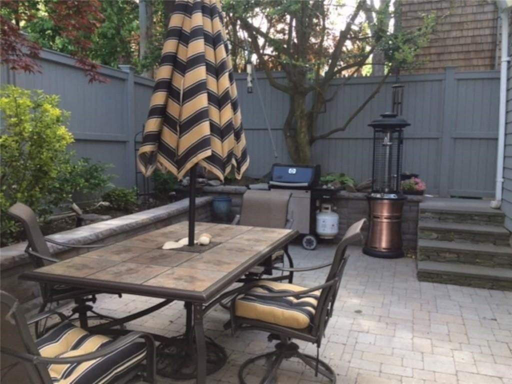 56 Prospect Hill St - Photo 2 of 5