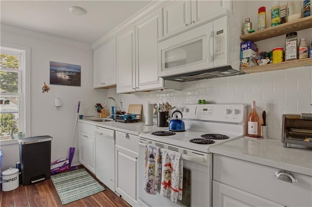 13 Hall Ave ##B - Photo 5 of 17