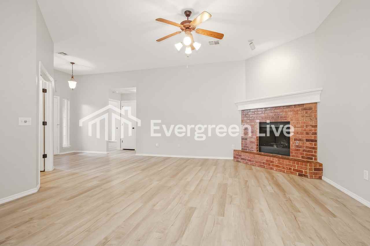 1613 Tara Dr - Photo 2 of 15