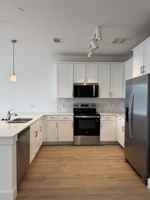 featured image of 975 East 75th St.
