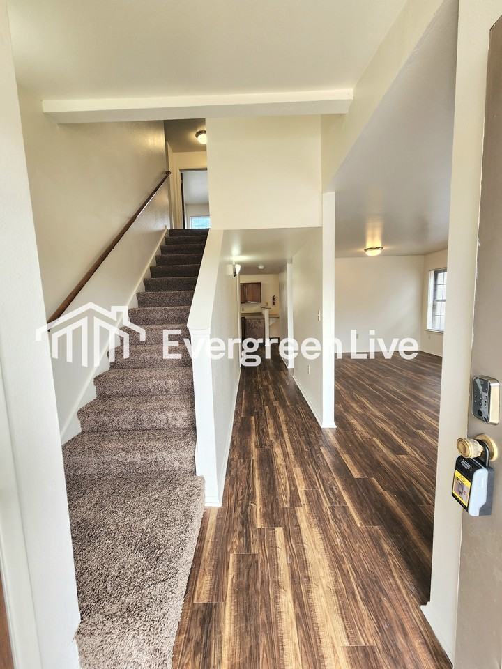 117 Raven Dr - Photo 2 of 25