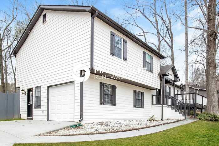 2646 Hencley Cir Sw - Photo 4 of 17