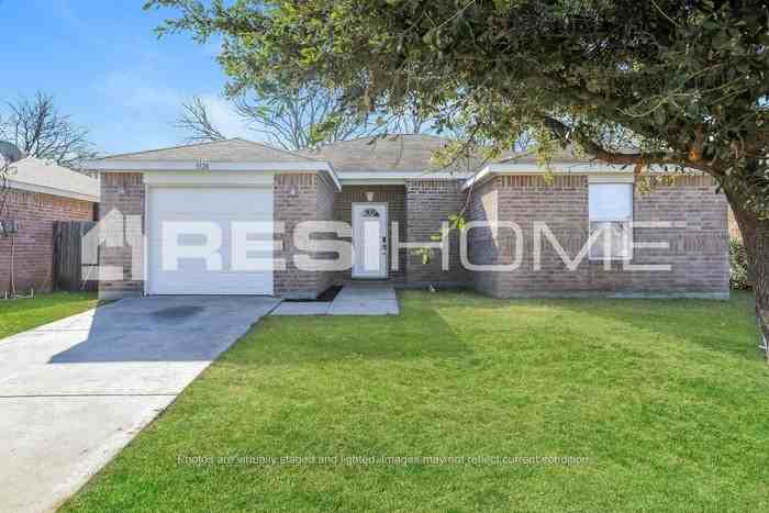 3128 Ronay Dr - Photo 2 of 20
