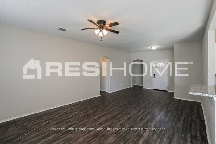 3128 Ronay Dr - Photo 5 of 20