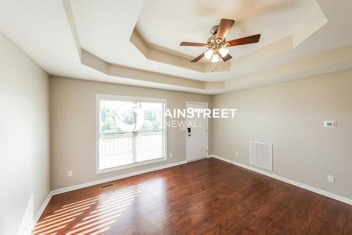 1079 Holt Cir - Photo 4 of 16