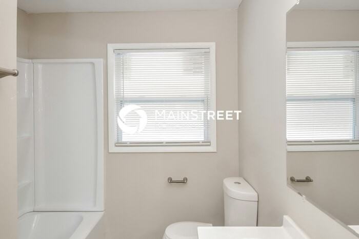 8123 Shottery Ter - Photo 6 of 14