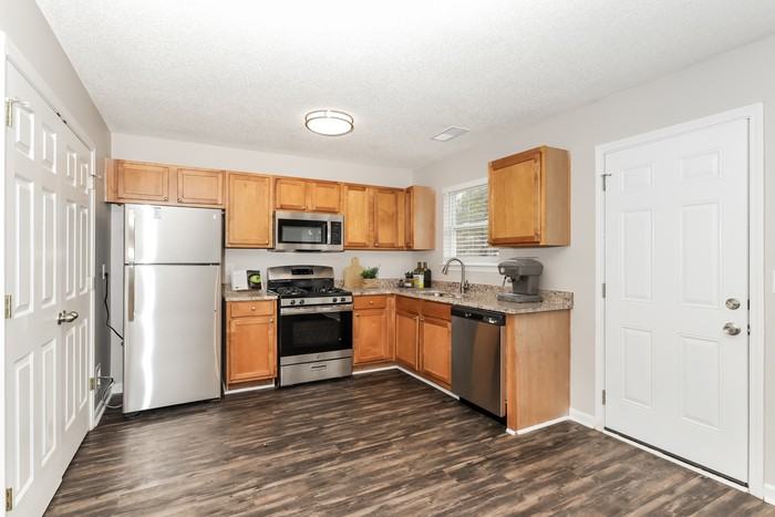 5380 Sand Bar Ln - Photo 2 of 17