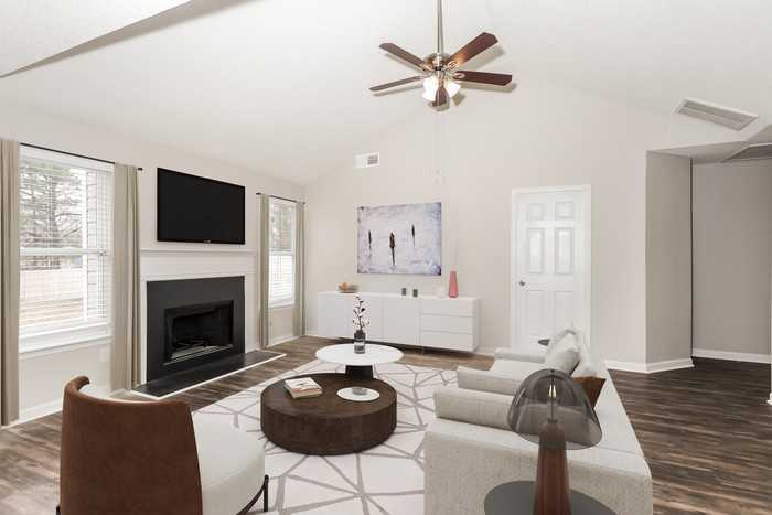 5380 Sand Bar Ln - Photo 4 of 17