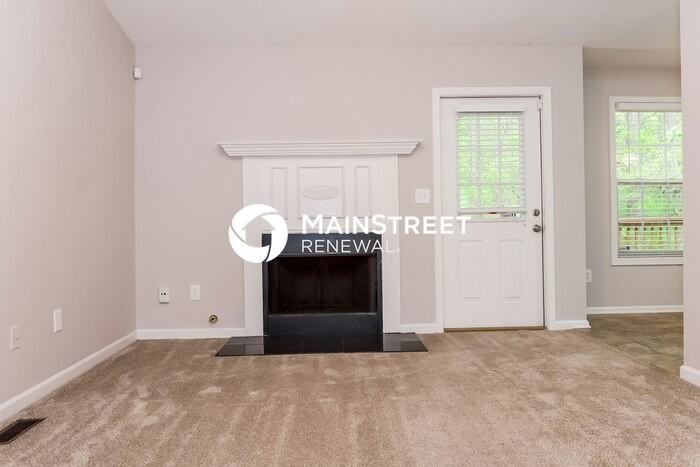 5515 Hall Cir - Photo 4 of 17
