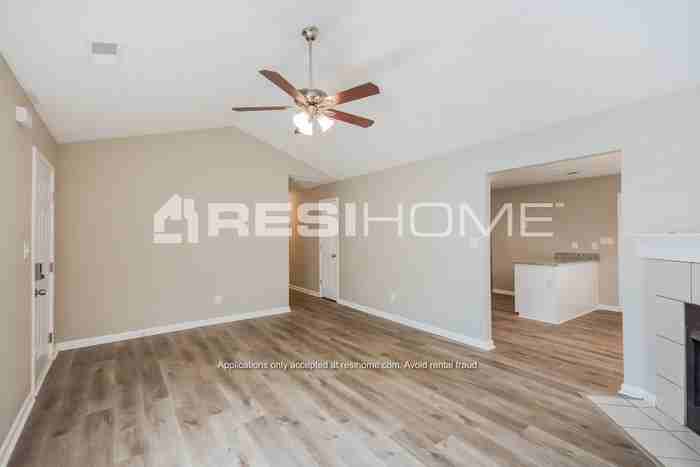 138 Floresta Dr - Photo 5 of 19