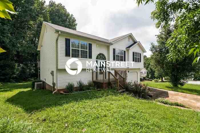 5075 Memory Ln - Photo 2 of 17
