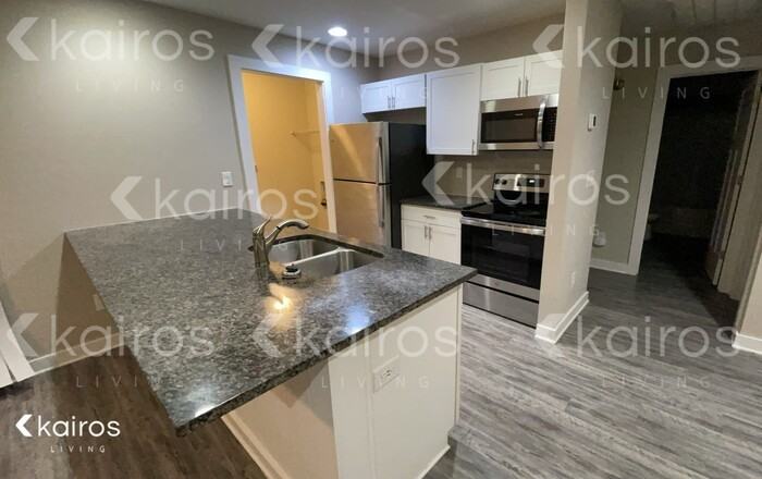 1420 14th St - Photo 3 of 20