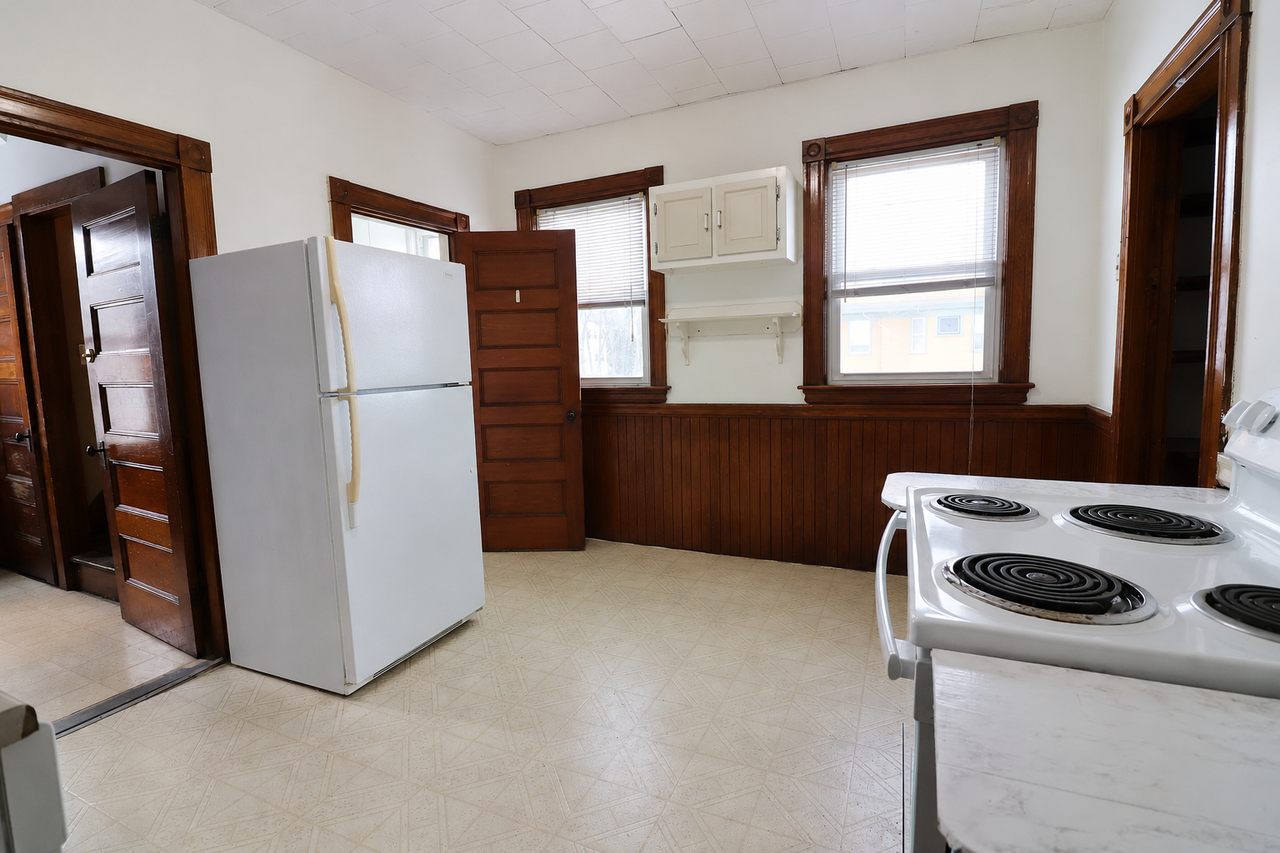 582 Cambridge St #2 - Photo 7 of 12