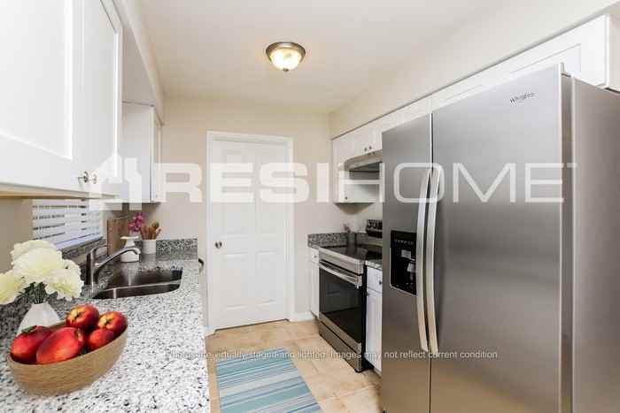 515 Nicole Blvd - Photo 3 of 17