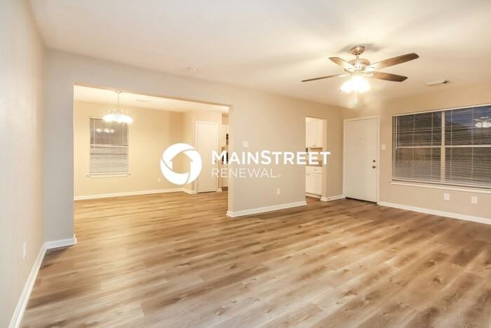 7026 Cheshire Park Rd - Photo 2 of 17