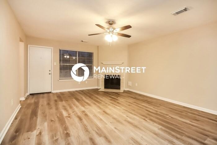 7026 Cheshire Park Rd - Photo 3 of 17