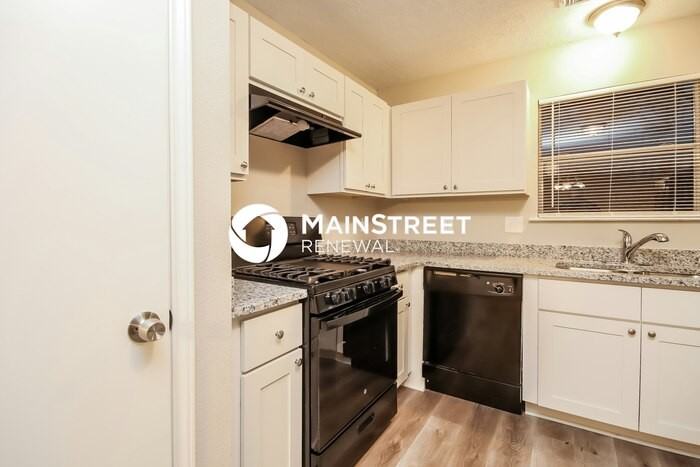 7026 Cheshire Park Rd - Photo 6 of 17