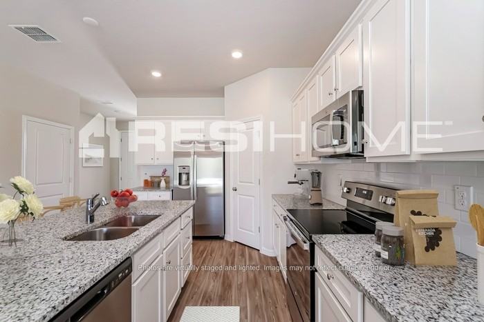 28273 Wave Crest Pl - Photo 4 of 17